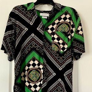 Urban Outfitters green multi short sleeve button up blouse women’s Small